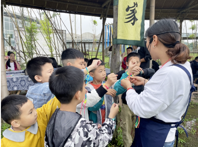 品味經典 筑夢童年 爭做新時代好少年