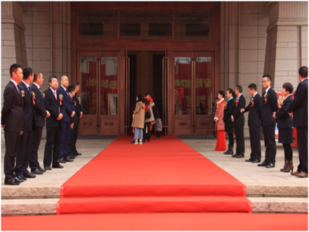 走進(jìn)新時(shí)代、肩負(fù)新使命、踏上新時(shí)代 智邦集團(tuán)2017年度工作會(huì)議暨 2018年新春團(tuán)拜宴大會(huì)報(bào)道